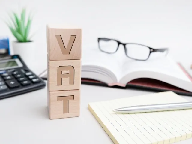 Limit zwolnienia podmiotowego z VAT w 2026 roku rośnie do 240 000 zł – co to zmienia w praktyce i jak się przygotować