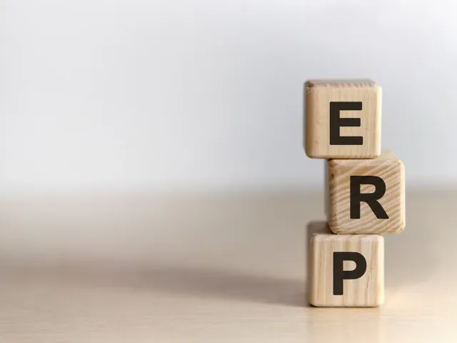 Czy warto inwestować w system ERP w małej firmie?